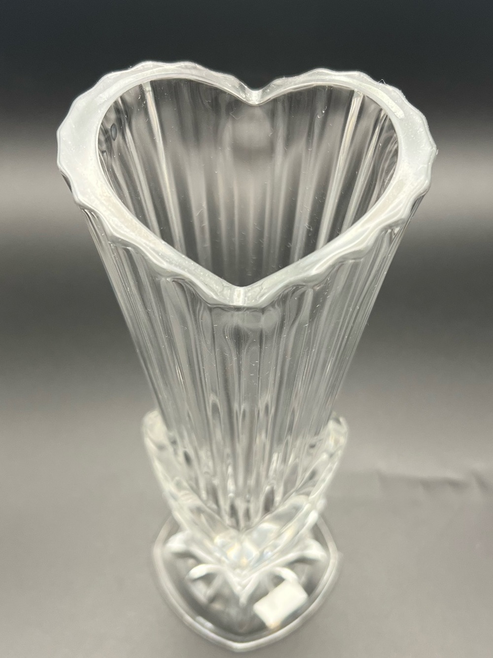 🇯🇵 VTG Studio Nova Belmont Clear Crystal Heart Shaped Ribbed Bud Vase